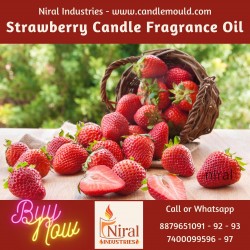 Niral's Strawberry Candle...